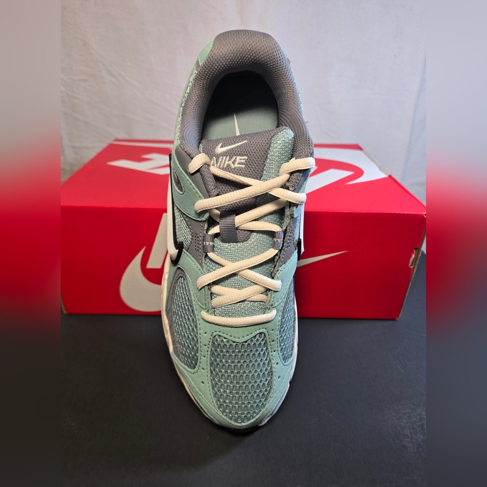 Nike V5 RNR Suede Womens Sneakers Sz 9 - Picture 9 of 14